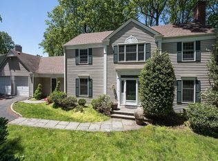135 Sunset Dr, Chatham, NJ