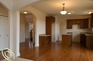 3rd image of 1302 Yellowstone Valley Dr