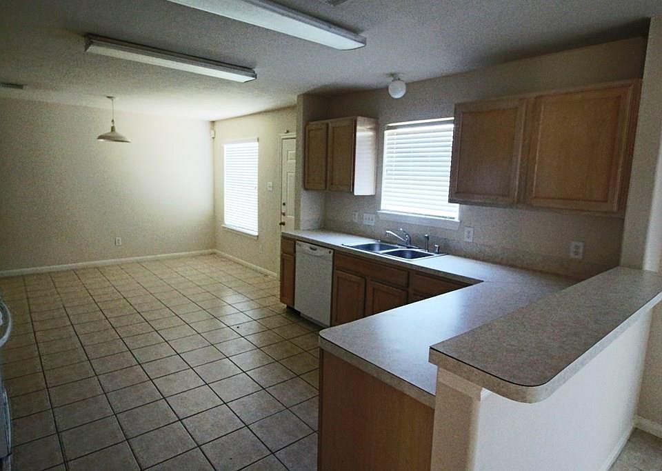 1st image of 8330 Wahl Manor Ct
