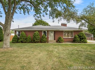 4121 5 Mile Rd NW, Grand Rapids, MI 49544