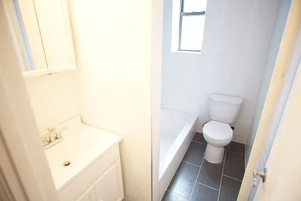 Rented by Lofts and Flats LLC | media 7