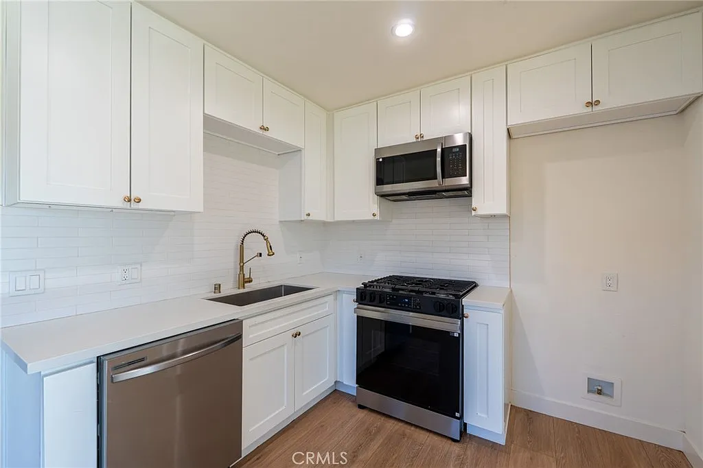 2 bed, 1119 sqft, $2,950 — Photo 4