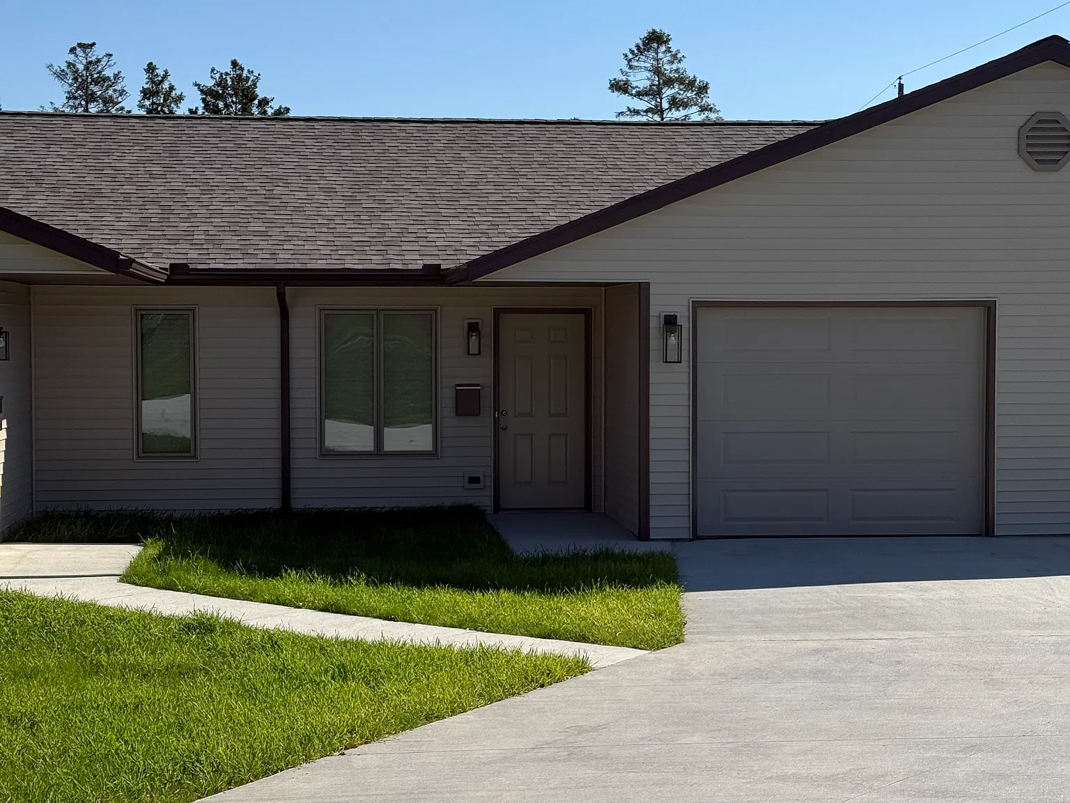 2 bed, 1.5 bath, 1000 sqft, $1,950 — Photo 2
