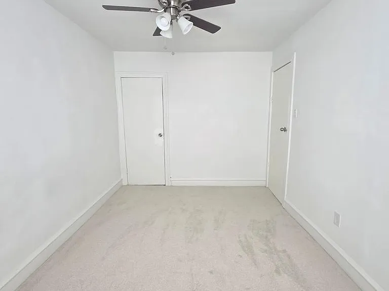 1108 E Stafford St — Photo 25