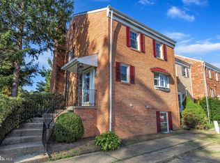 5209 Dover Pl, Alexandria, VA 22311