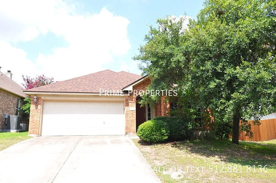 Amazing Round Rock home with bonus office! — Photo 1