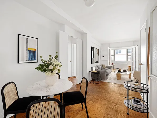 211 E 53rd St APT 12H, New York, NY 10022
