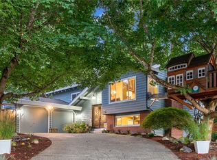 1022 142nd Ave SE, Bellevue, WA 98007