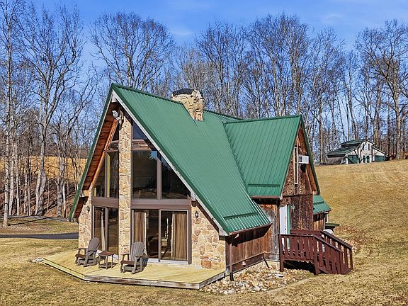 2nd image of 251 Forbes St