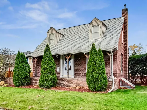 4214 Grove Ave, Brookfield, IL 60513