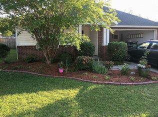21 Carrington Ct, Hattiesburg, MS 39402