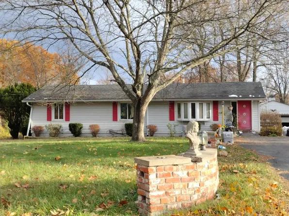 209 W Lakeview Dr, Nineveh, IN 46164