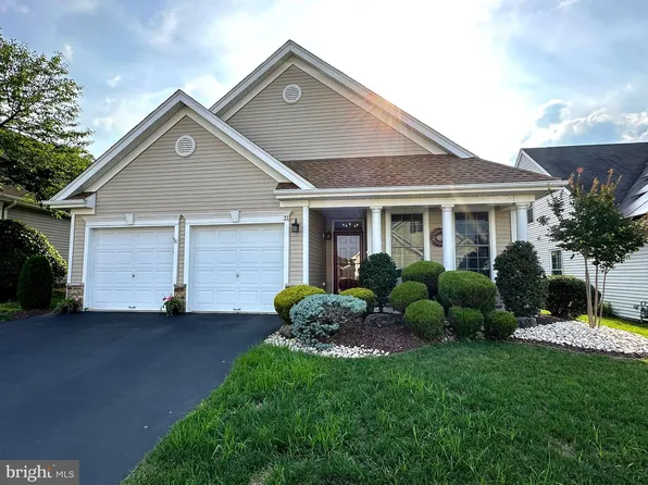 31 Honeyflower Dr, Trenton, NJ 08620