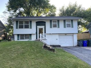 412 Hanover Rd SW, Cedar Rapids, IA 52404