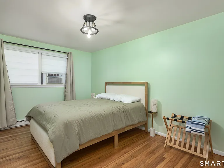 280 E Main St #E6 — Photo 14