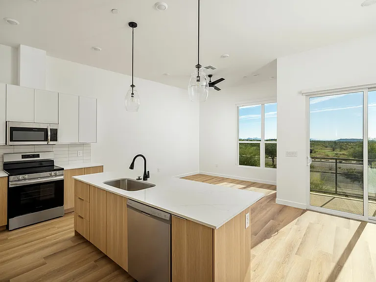 Sonoran Row Townhomes — Photo 4
