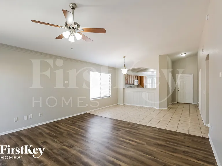 14944 N 133rd Dr — Photo 3
