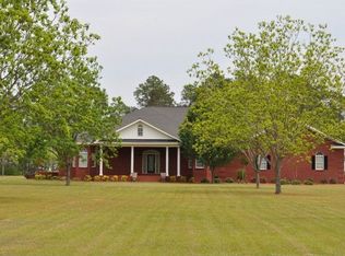 215 Camellia Rd, Fitzgerald, GA 31750