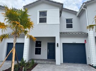 18406 SW 2nd St, Pembroke Pines, FL 33029