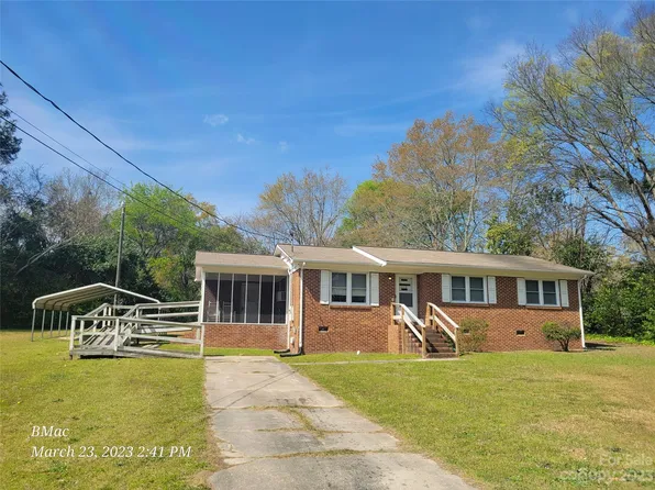 210 7th St, Lilesville, NC 28091