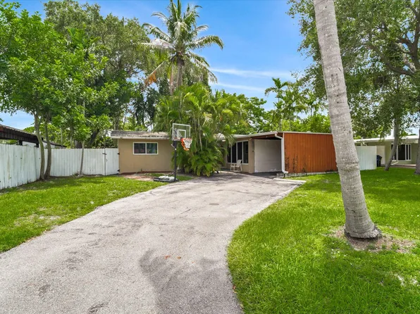 308 NW 27TH Street, Wilton Manors, FL 33311