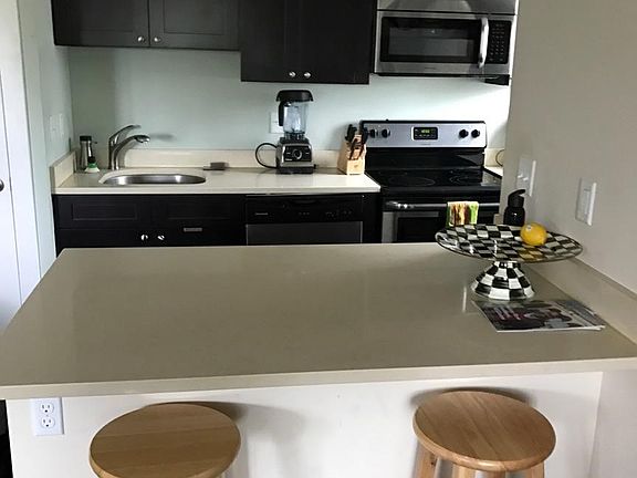 4th image of 2260 Park Ave APT 3A