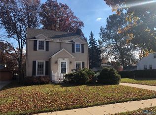 543 Sylvandale Ave, Oregon, OH 43616