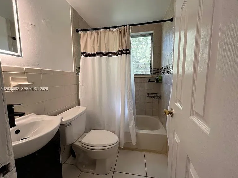 1027 Euclid Ave #5 — Photo 7