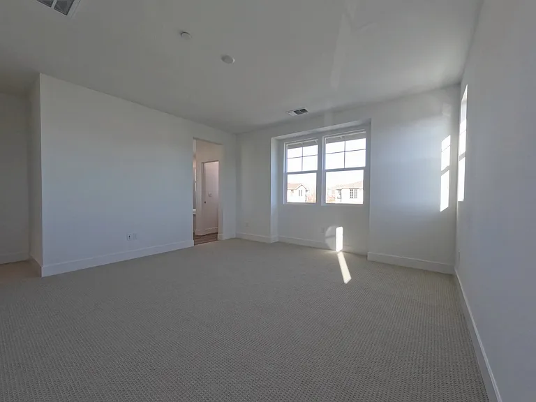 2716 Amora Cir — Photo 30
