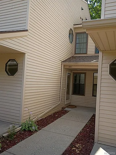 4911 Oak Hill Dr #3 Photo 1 4911 Oak Hill Dr #3 Photo 1
