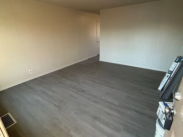 549 E 42nd Pl N, Tulsa, OK 74106