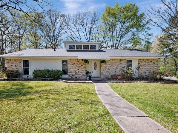 204 River Oak St, Lufkin, TX 75901
