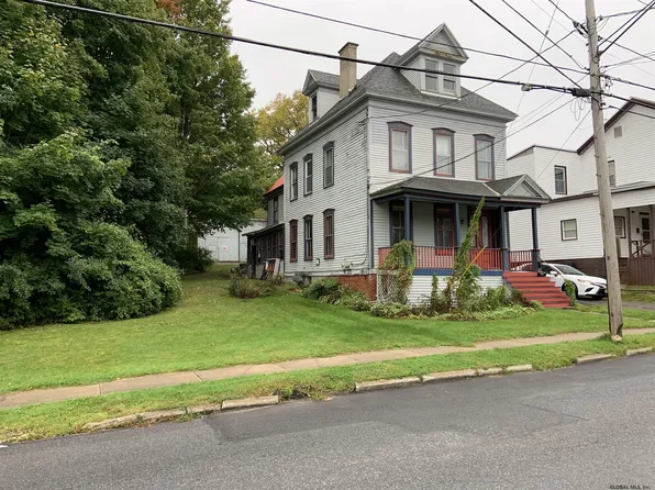 104 E Main St, Johnstown, NY 12095