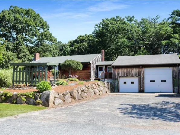 50 Thurston Dr, Hope Valley, RI 02832