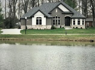 9702 Gutenberg Rd, Jeffersontown, KY 40299