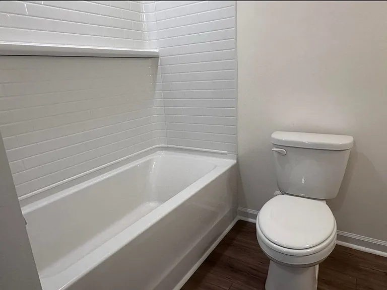 1102 Silverbend Trl #1 — Photo 17