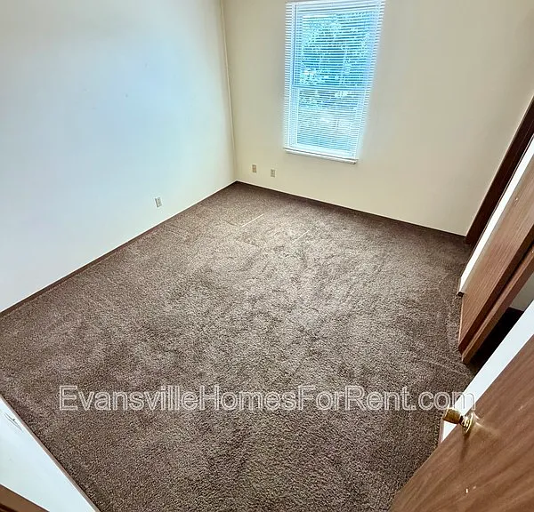 437 S Bosse Ave — Photo 7