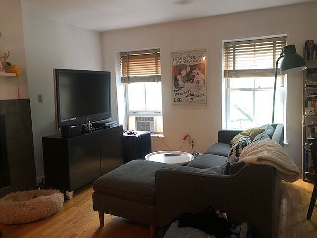 1st image of 441 Clermont Ave #3
