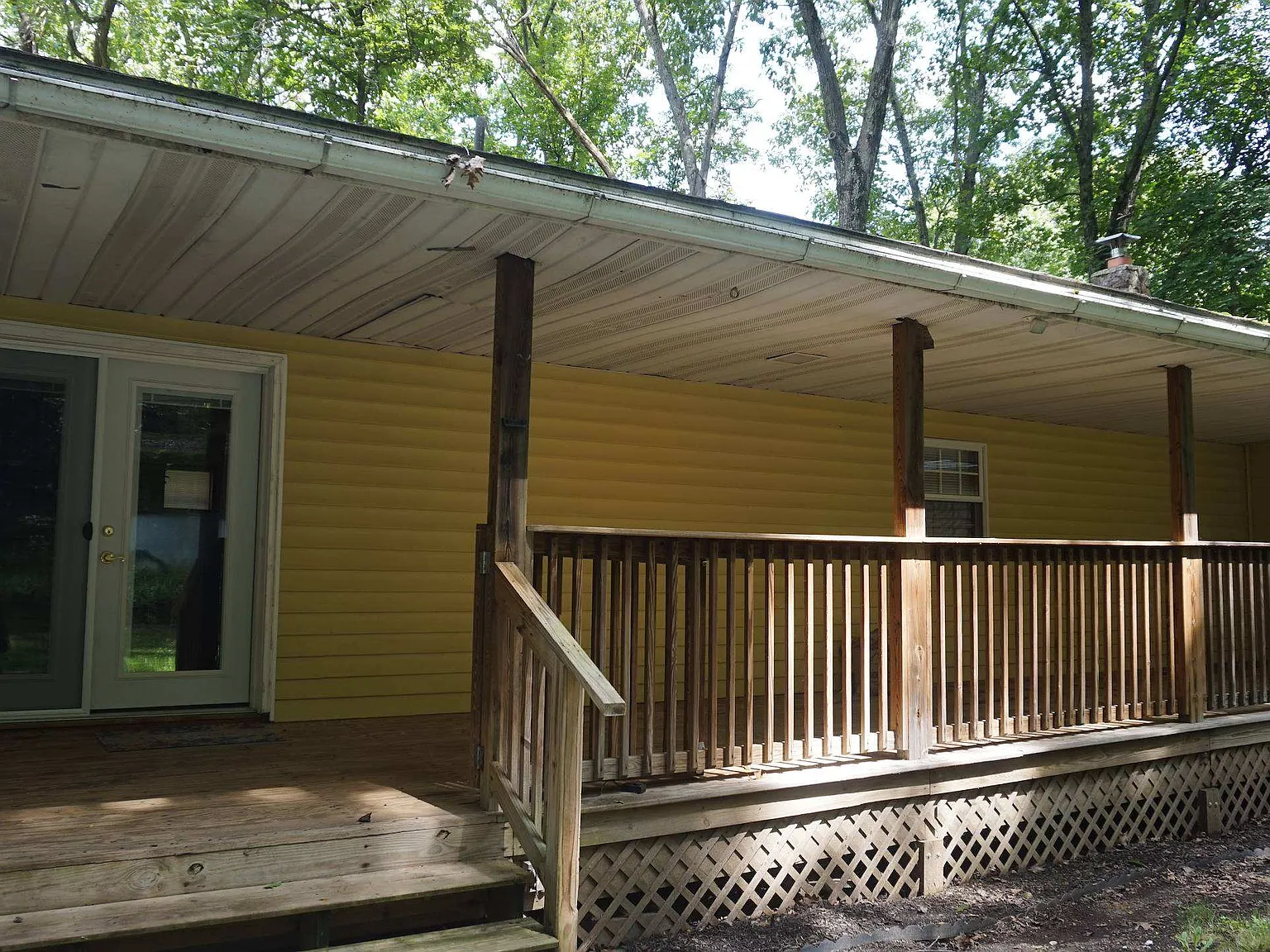 3 bed, $1,400 — Photo 2