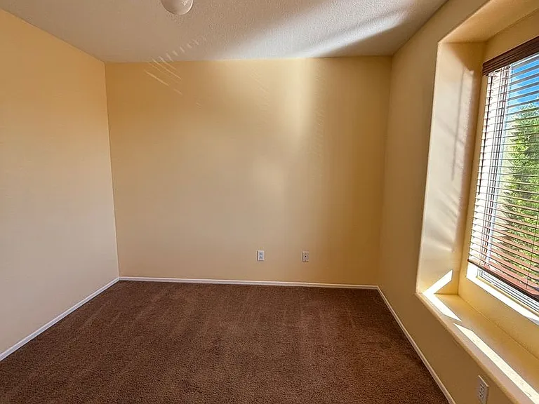 10463 Graham Ct — Photo 12