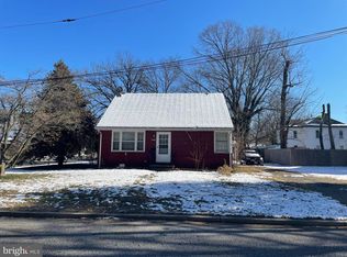 625 2nd St, Delanco, NJ 08075