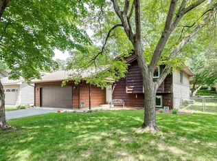 9835 Juniper St NW, Coon Rapids, MN 55433