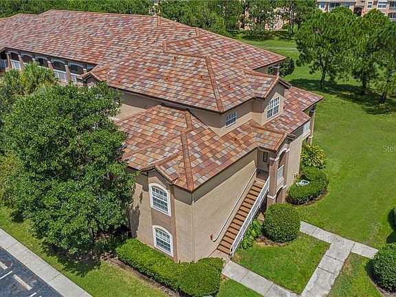 4th image of 14013 Fairway Island Dr APT 428