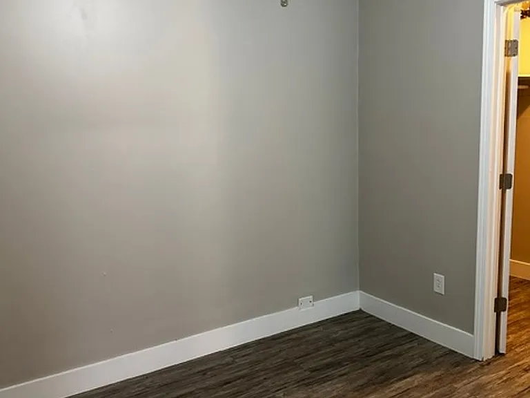 108 Gay St — Photo 9