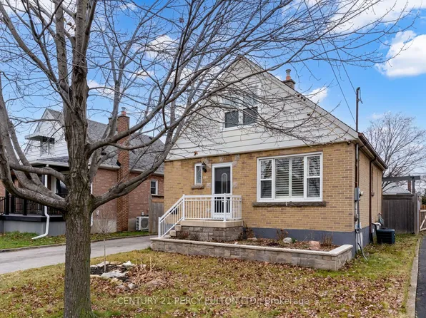144 Taylor Ave #Basement, Hamilton, ON L8K 3T2