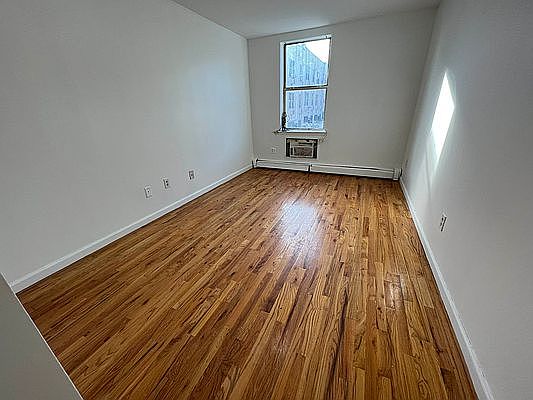 3rd image of 214 Mother Gaston Blvd APT 1