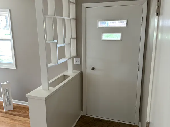 7864 Seymour St, Ralston, NE 68127