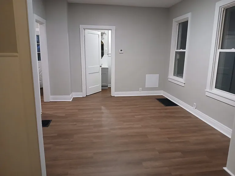 309 W Memorial Dr — Photo 3
