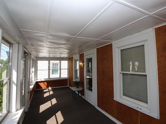 3rd image of 1401 E Wilson Ave