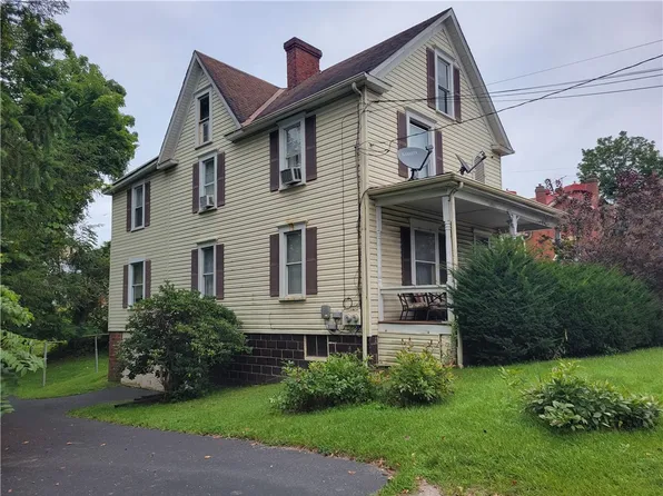 465 E Greene St, Waynesburg, PA 15370